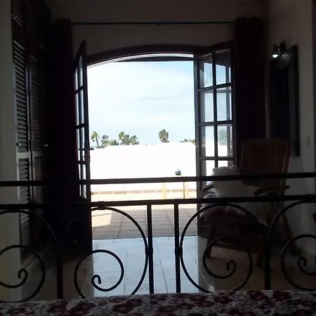 Villa Playa Blanca Sleeps 6 Pool Wifi