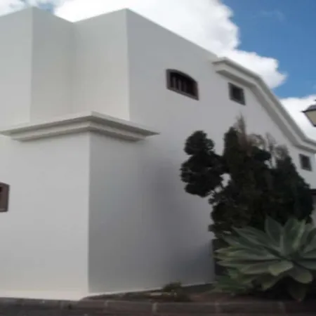 Playa Blanca Sleeps 6 Pool Wifi *