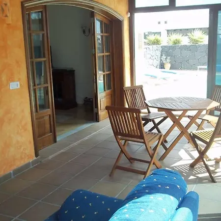 Playa Blanca Sleeps 6 Pool Wifi * Playa Blanca (Lanzarote)