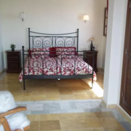 Playa Blanca Sleeps 6 Pool Wifi *