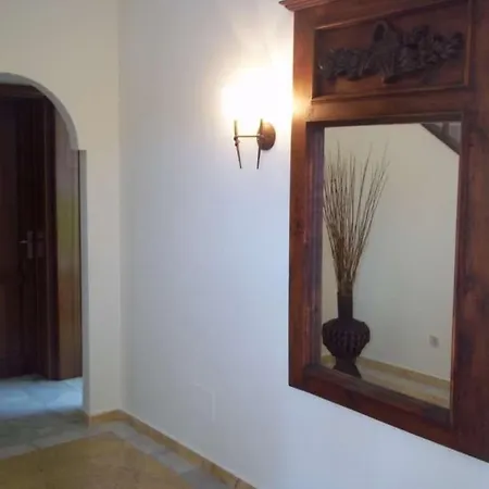 Playa Blanca Sleeps 6 Pool Wifi *